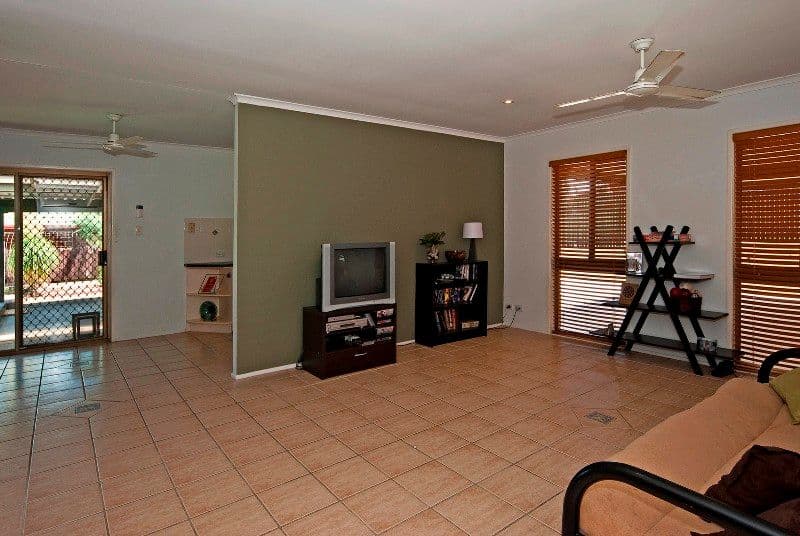 31 Kennedy Drive, REDBANK PLAINS QLD 4301, Redbank Plains - Thumbnail 3