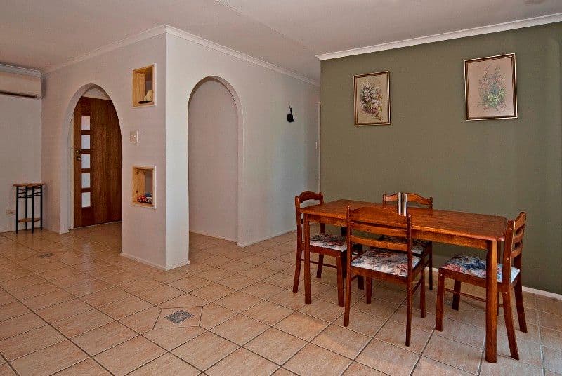 31 Kennedy Drive, REDBANK PLAINS QLD 4301, Redbank Plains - Thumbnail 5