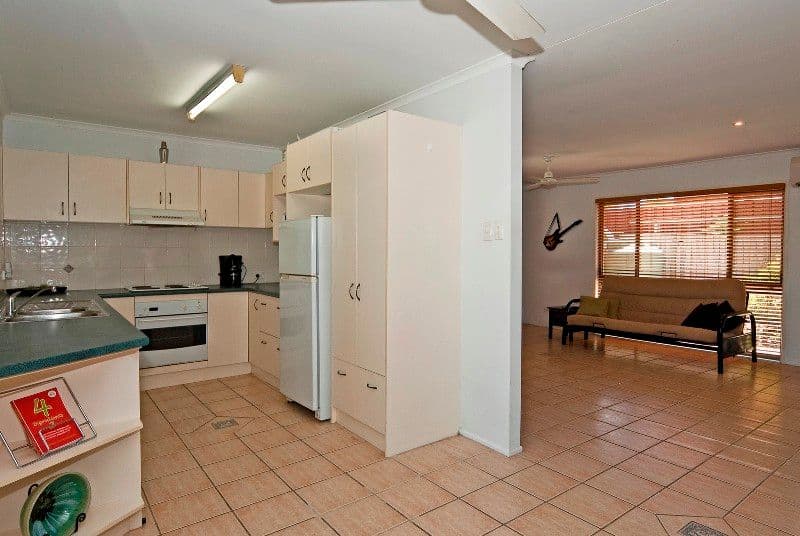 31 Kennedy Drive, REDBANK PLAINS QLD 4301, Redbank Plains - Thumbnail 6