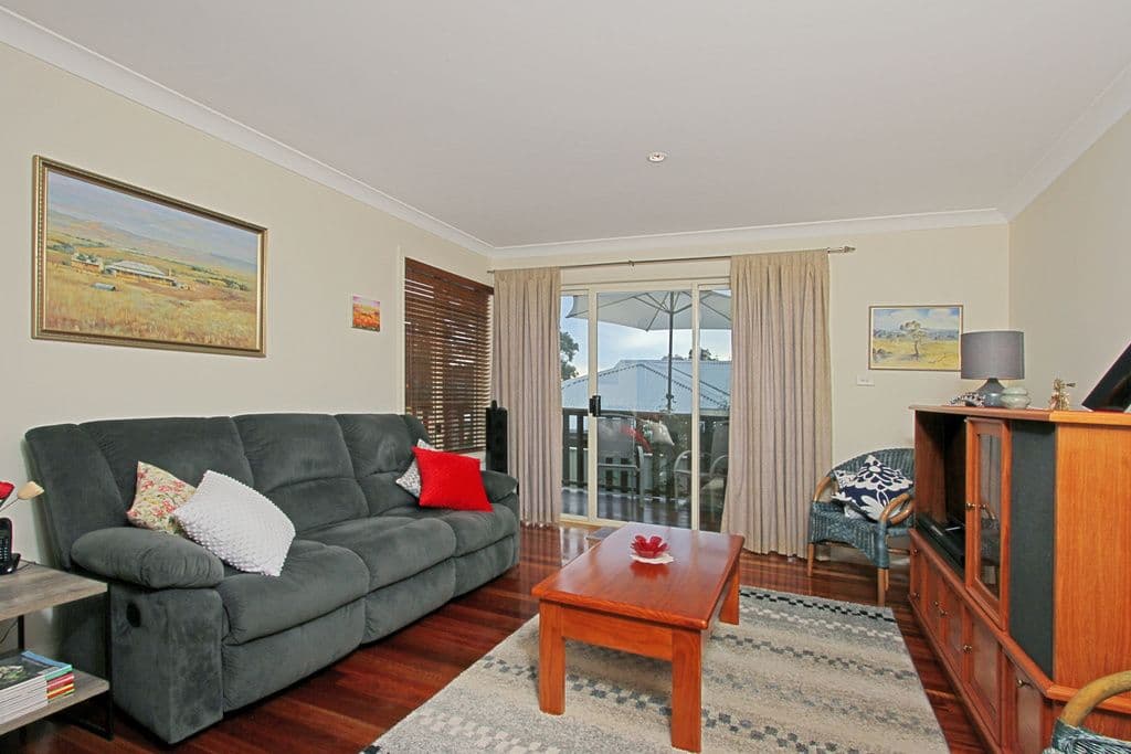 3 Blaxland Crescent, Sunshine Bay - Thumbnail 8
