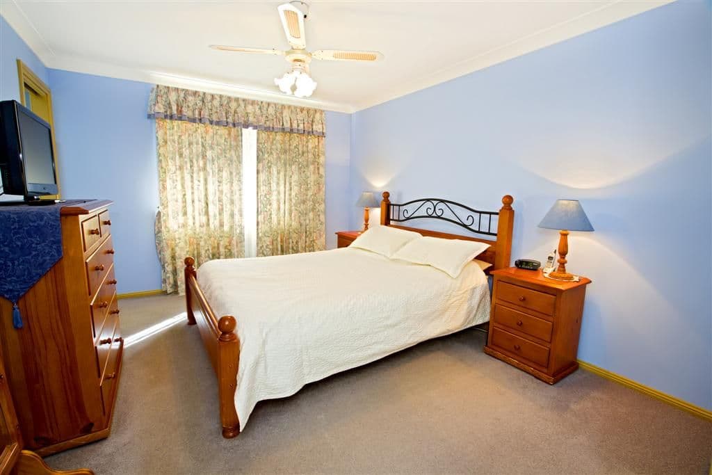 6 Barron Field Drive, GLENMORE PARK NSW 2745, Glenmore Park - Thumbnail 5
