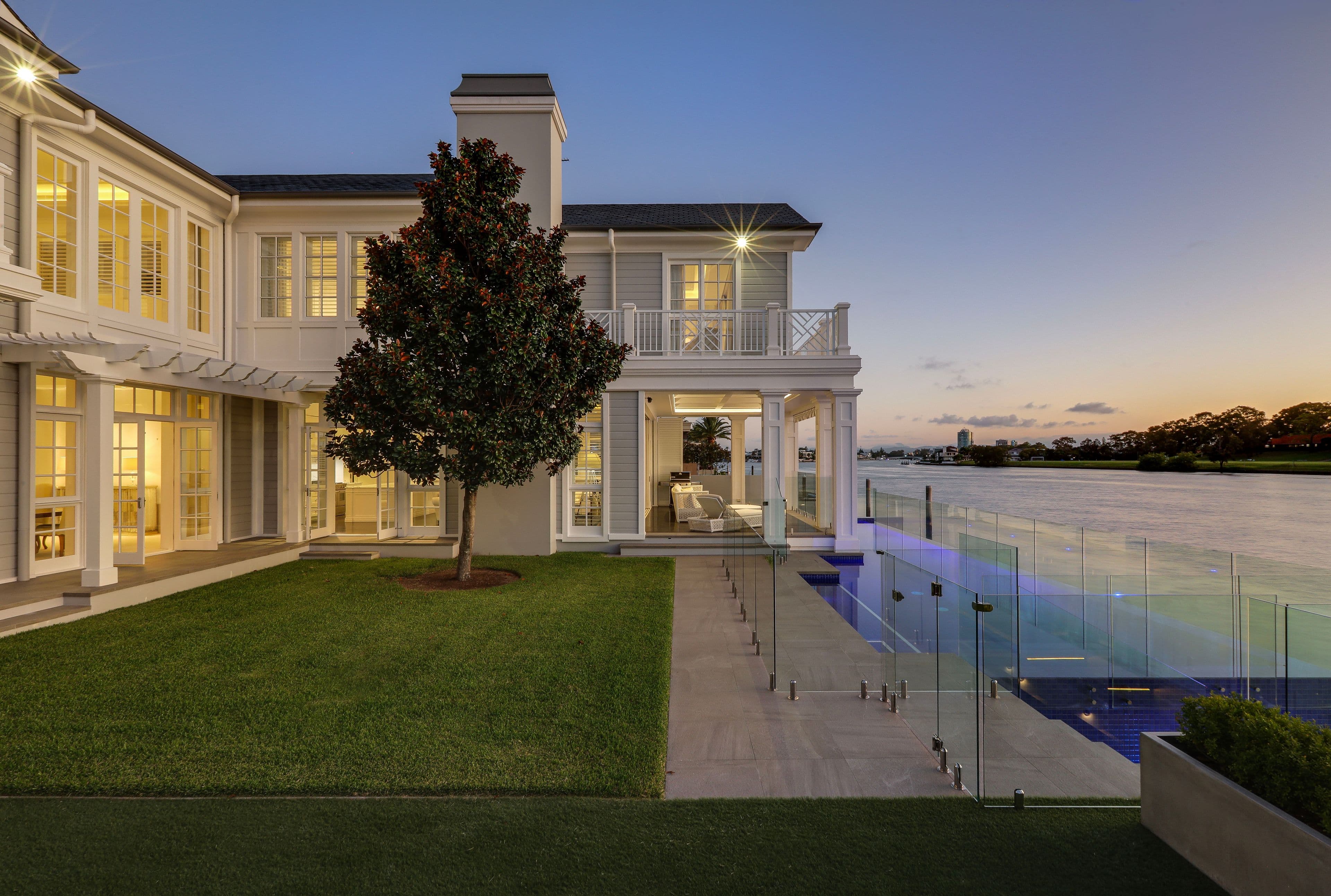 125 Commodore Drive, SURFERS PARADISE QLD 4217, Surfers Paradise - Image 1
