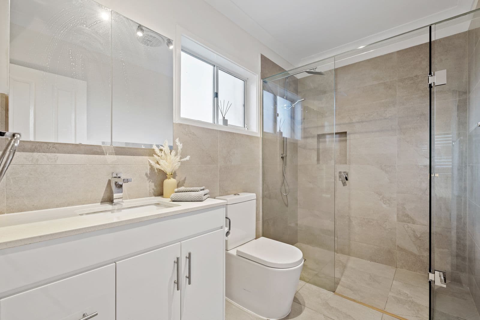 22 Dundee Street, Blackburn South VIC 3130, Blackburn South - Thumbnail 8