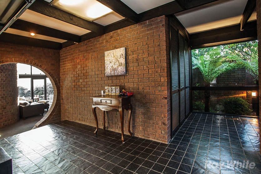 11 The Woodland, Wheelers Hill VIC 3150, Wheelers Hill - Thumbnail 2