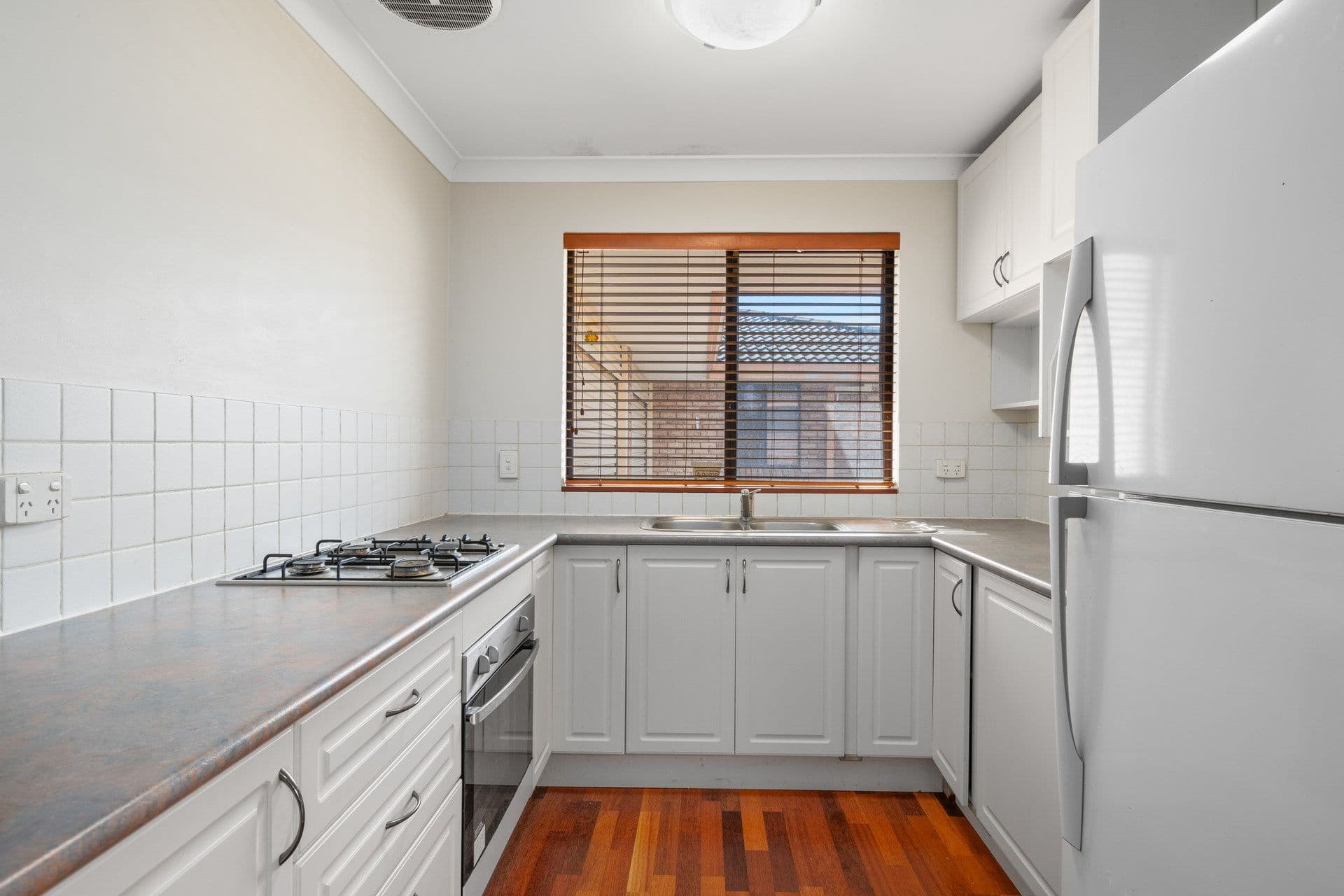 69 Agincourt Drive, Forrestfield WA 6058, Forrestfield - Thumbnail 5