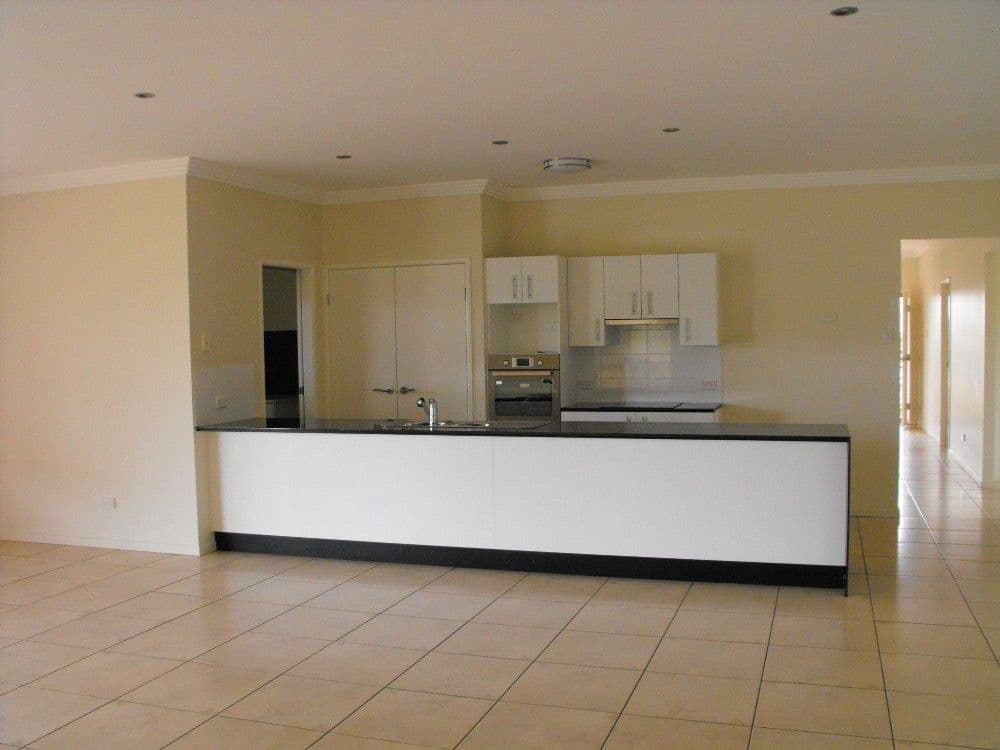 35 Sonaree Drive, Kingaroy QLD 4610, Kingaroy - Thumbnail 2