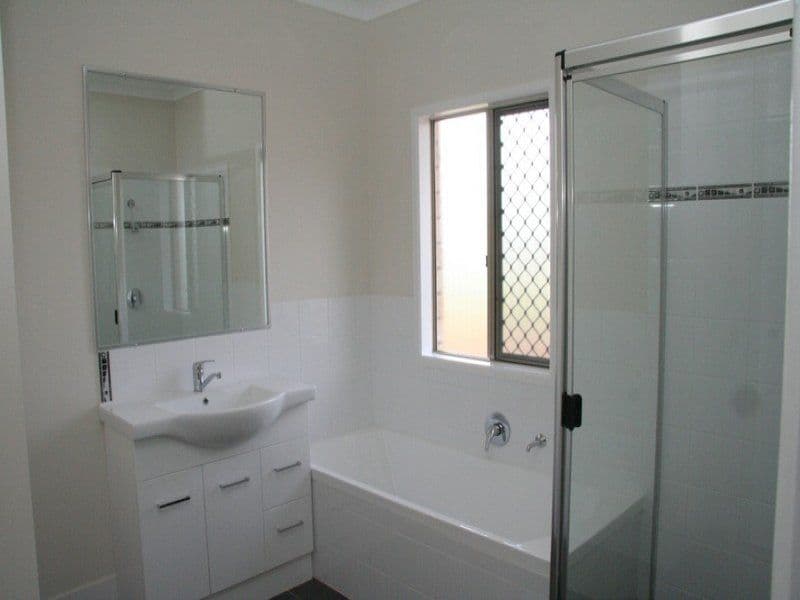 35 Sonaree Drive, Kingaroy QLD 4610, Kingaroy - Thumbnail 4