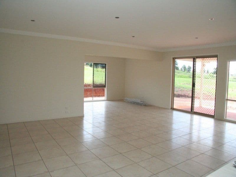35 Sonaree Drive, Kingaroy QLD 4610, Kingaroy - Thumbnail 7