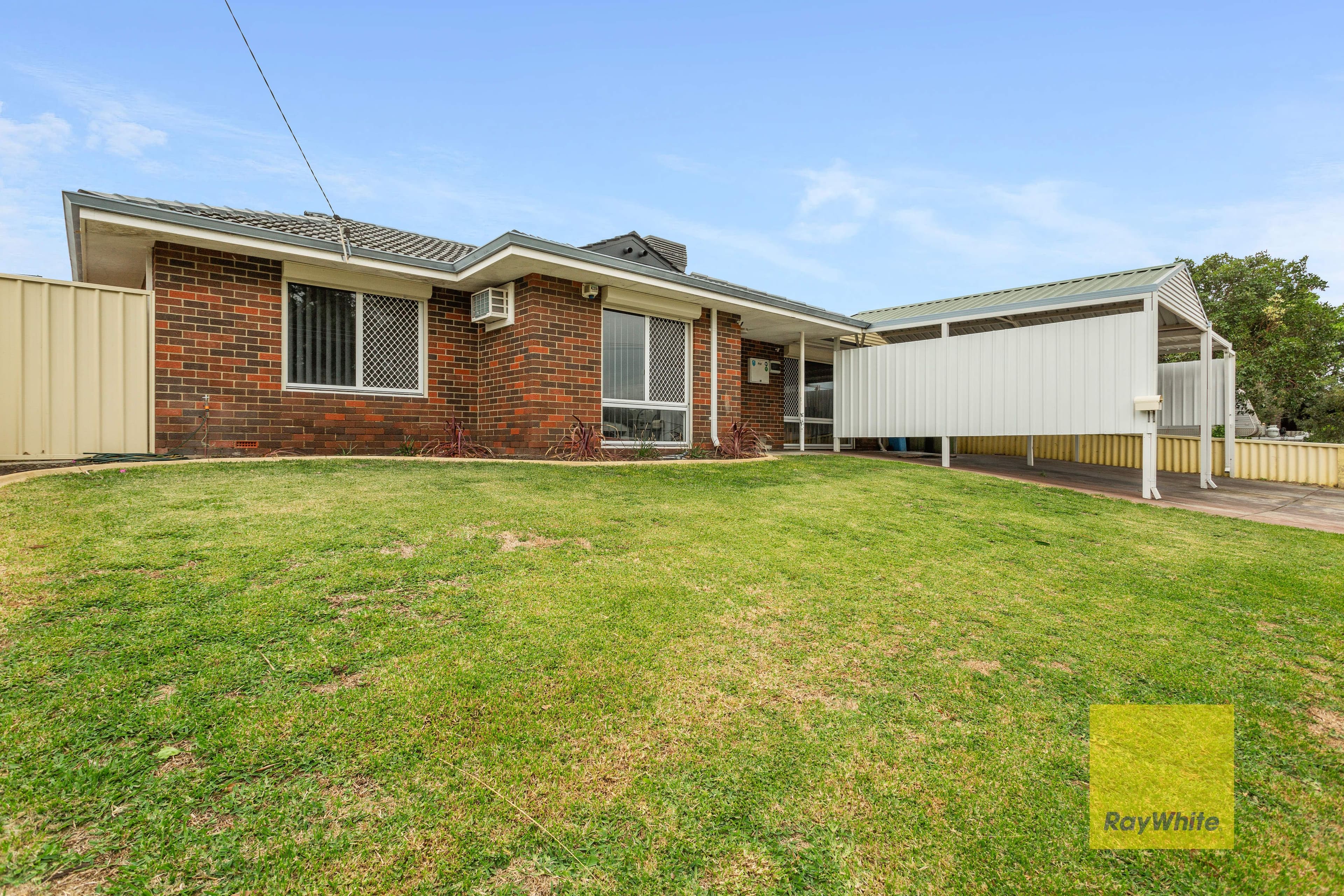 11 Ellesmere Road, Swan View WA 6056, Swan View - Thumbnail 2
