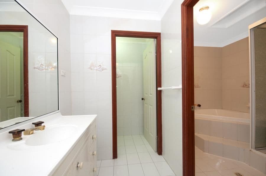 54 Castlewood Drive, CASTLE HILL NSW 2154, Castle Hill - Thumbnail 7