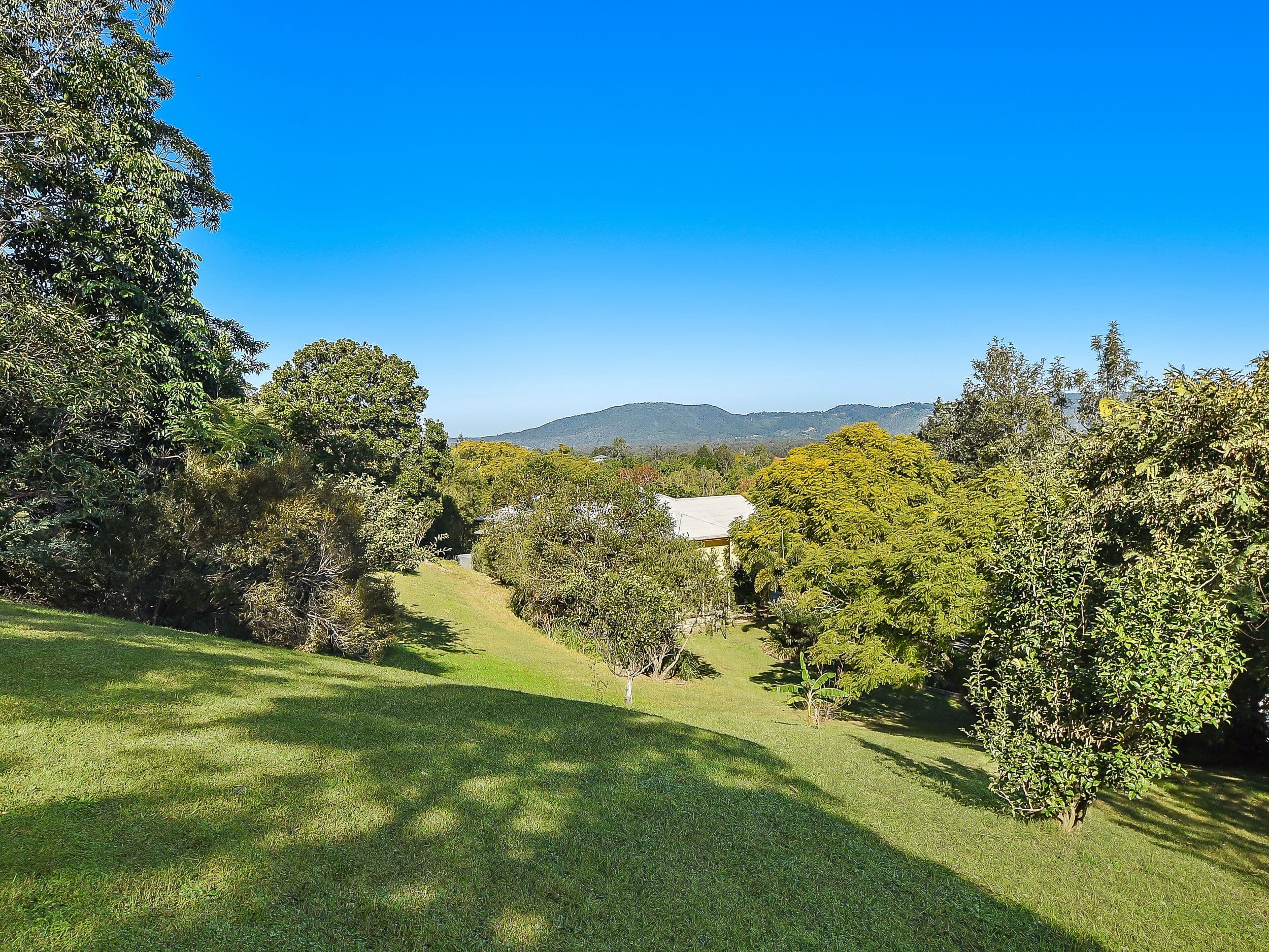 22 Smallwood Court, Samford Valley QLD 4520, Samford Valley - Thumbnail 4