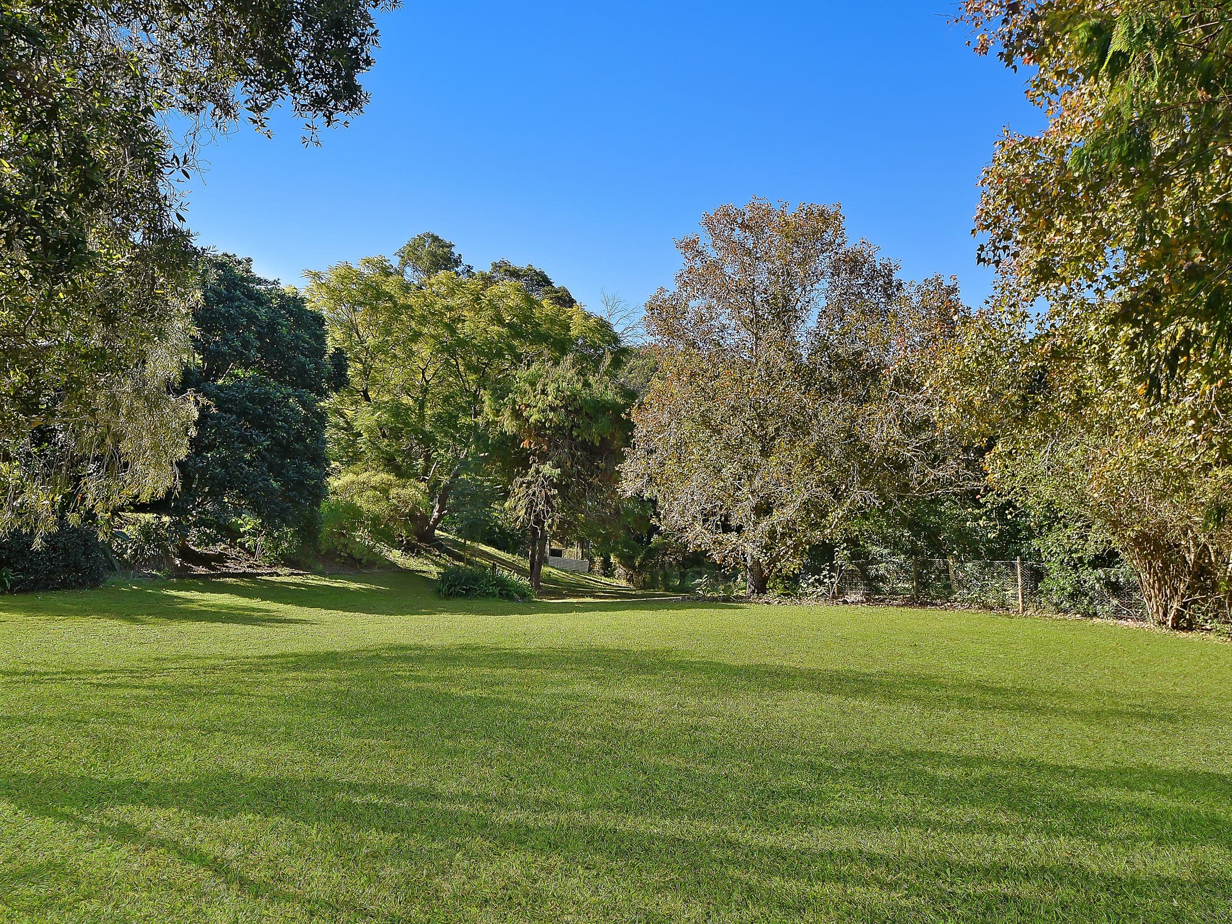 22 Smallwood Court, Samford Valley QLD 4520, Samford Valley - Thumbnail 5