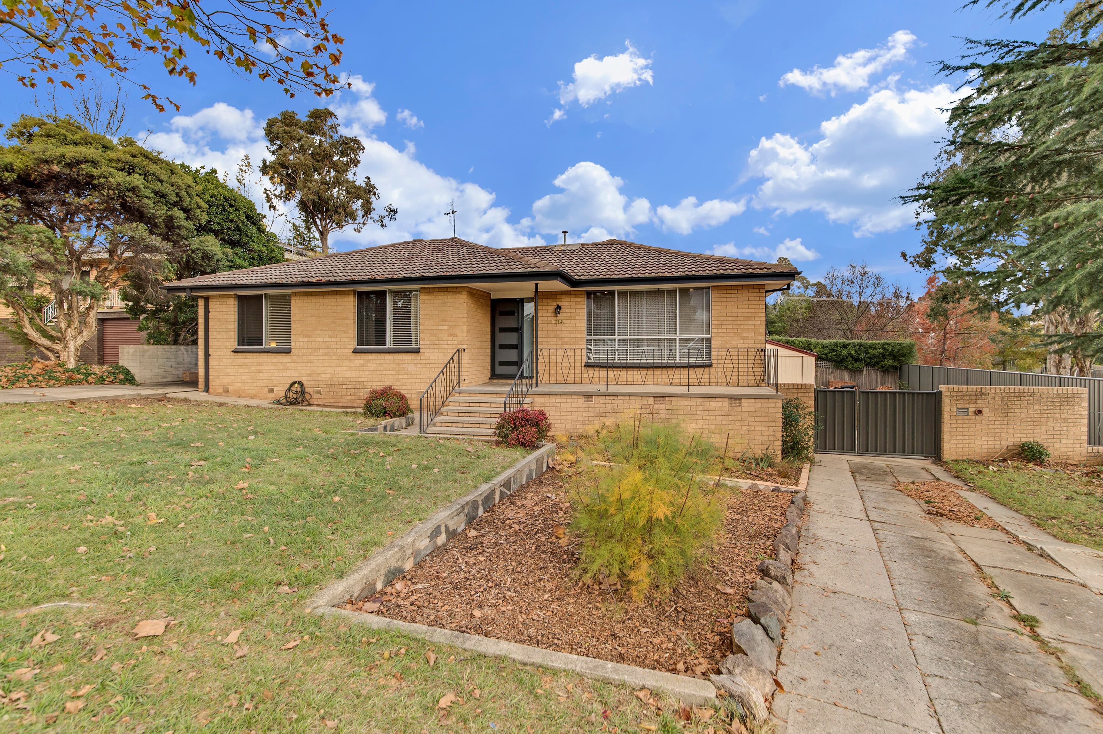 214 Osburn Drive, Macgregor ACT 2615, Macgregor - Image 1