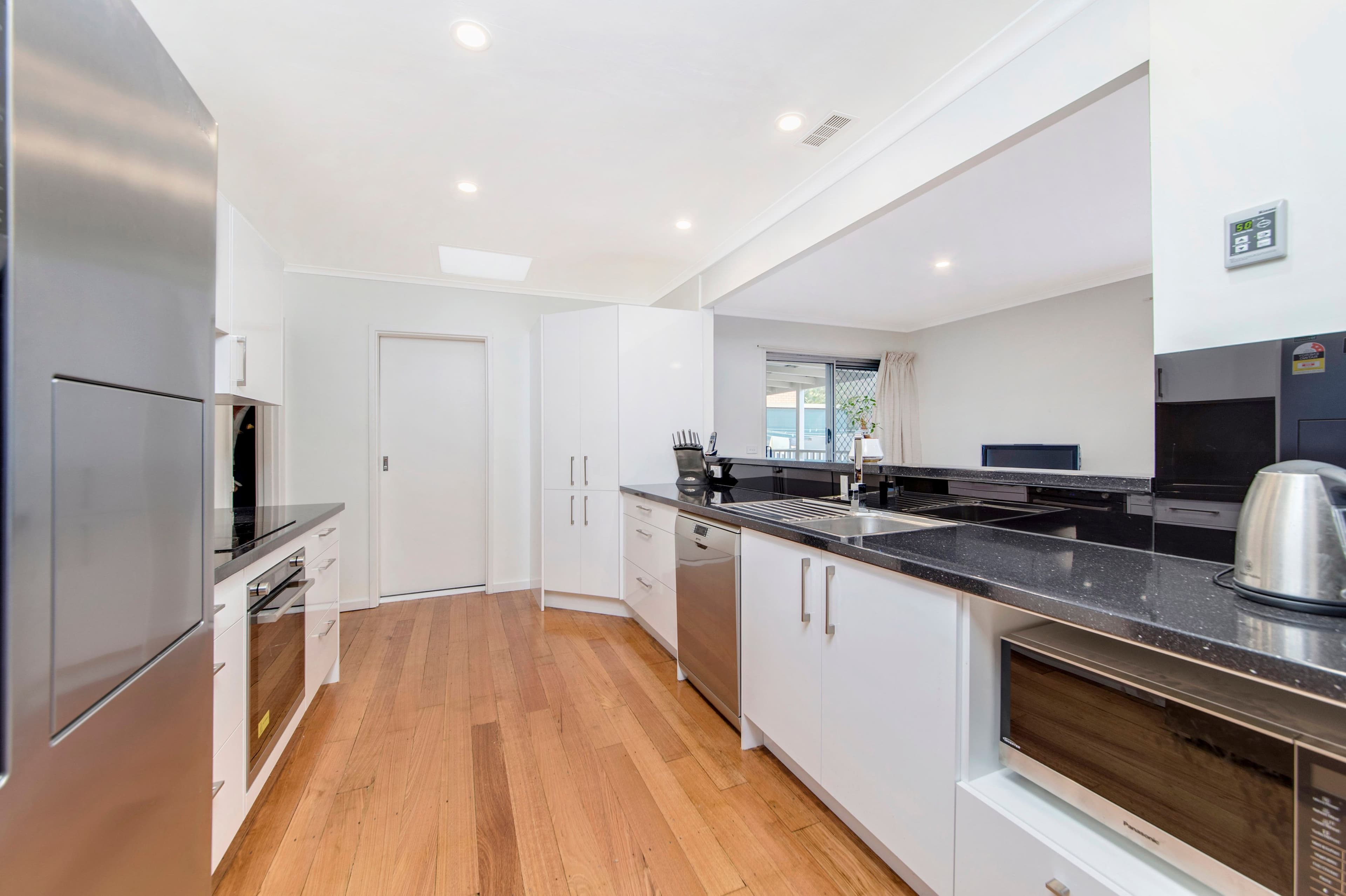 214 Osburn Drive, Macgregor ACT 2615, Macgregor - Thumbnail 4