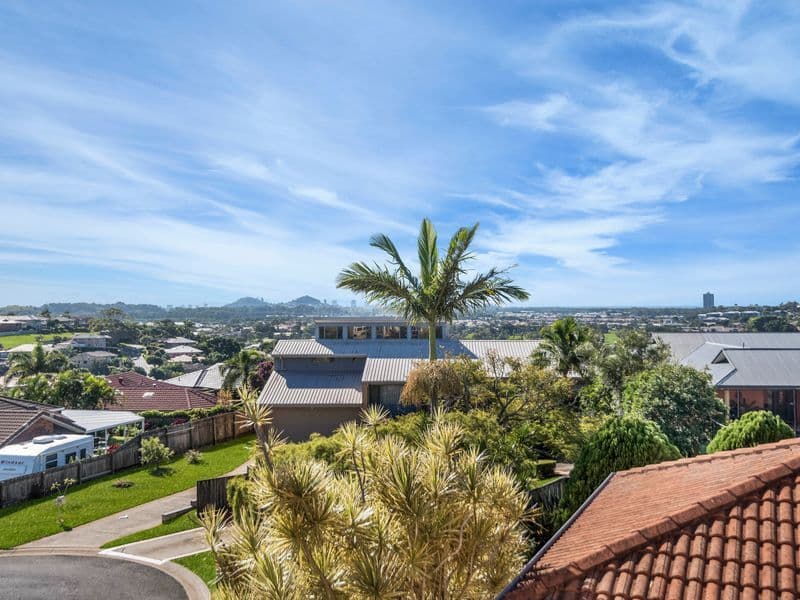 6 Bellerive Place, Banora Point - Thumbnail 2
