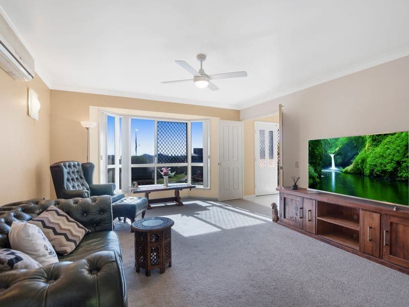6 Bellerive Place, Banora Point - Thumbnail 3
