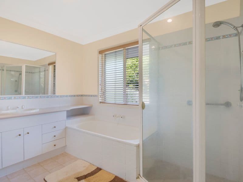 6 Bellerive Place, Banora Point - Thumbnail 8