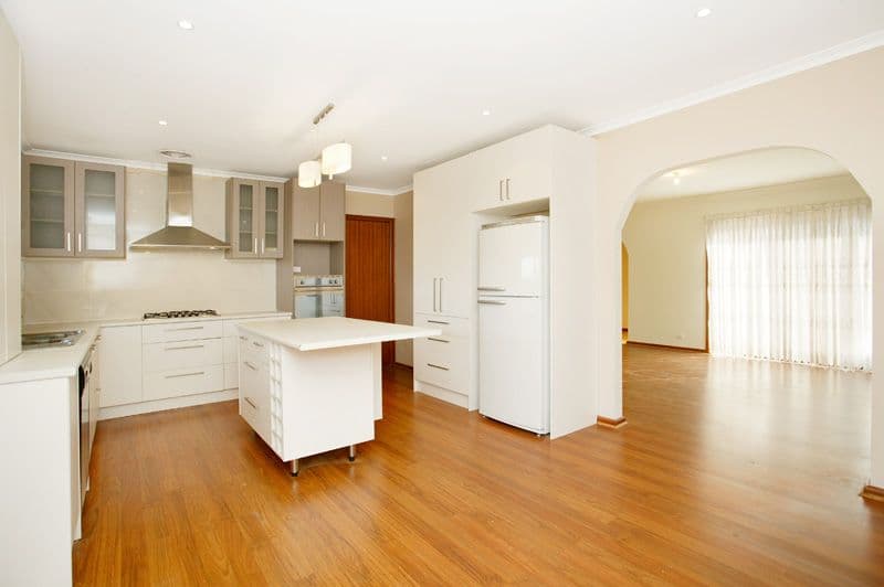 120 Darebin Boulevard, RESERVOIR VIC 3073, Reservoir - Thumbnail 2