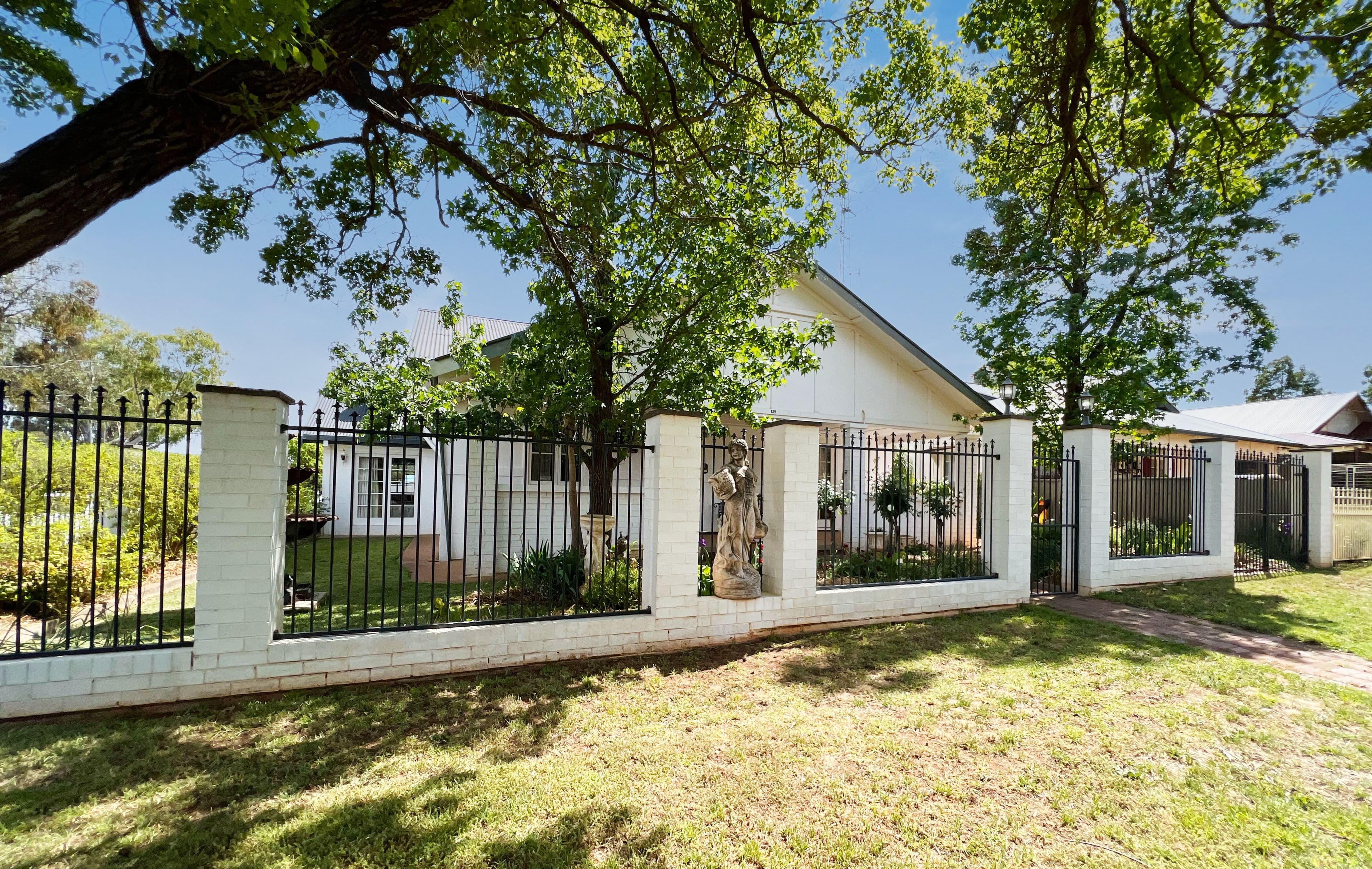 10 Ween Street, Peak Hill NSW 2869, Peak Hill - Image 1