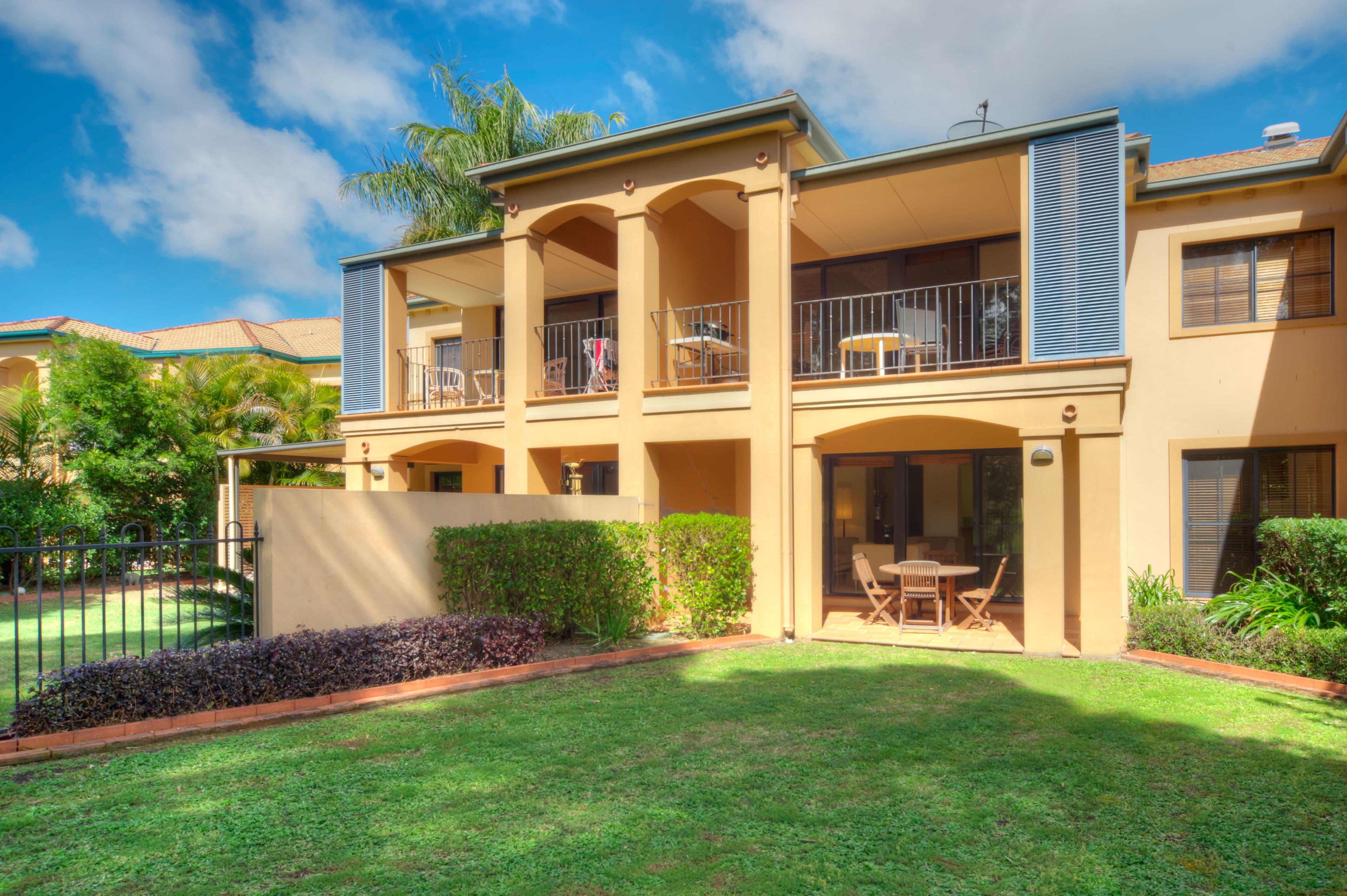 3264 Palladian Drive, Hope Island QLD 4212, Hope Island - Thumbnail 2