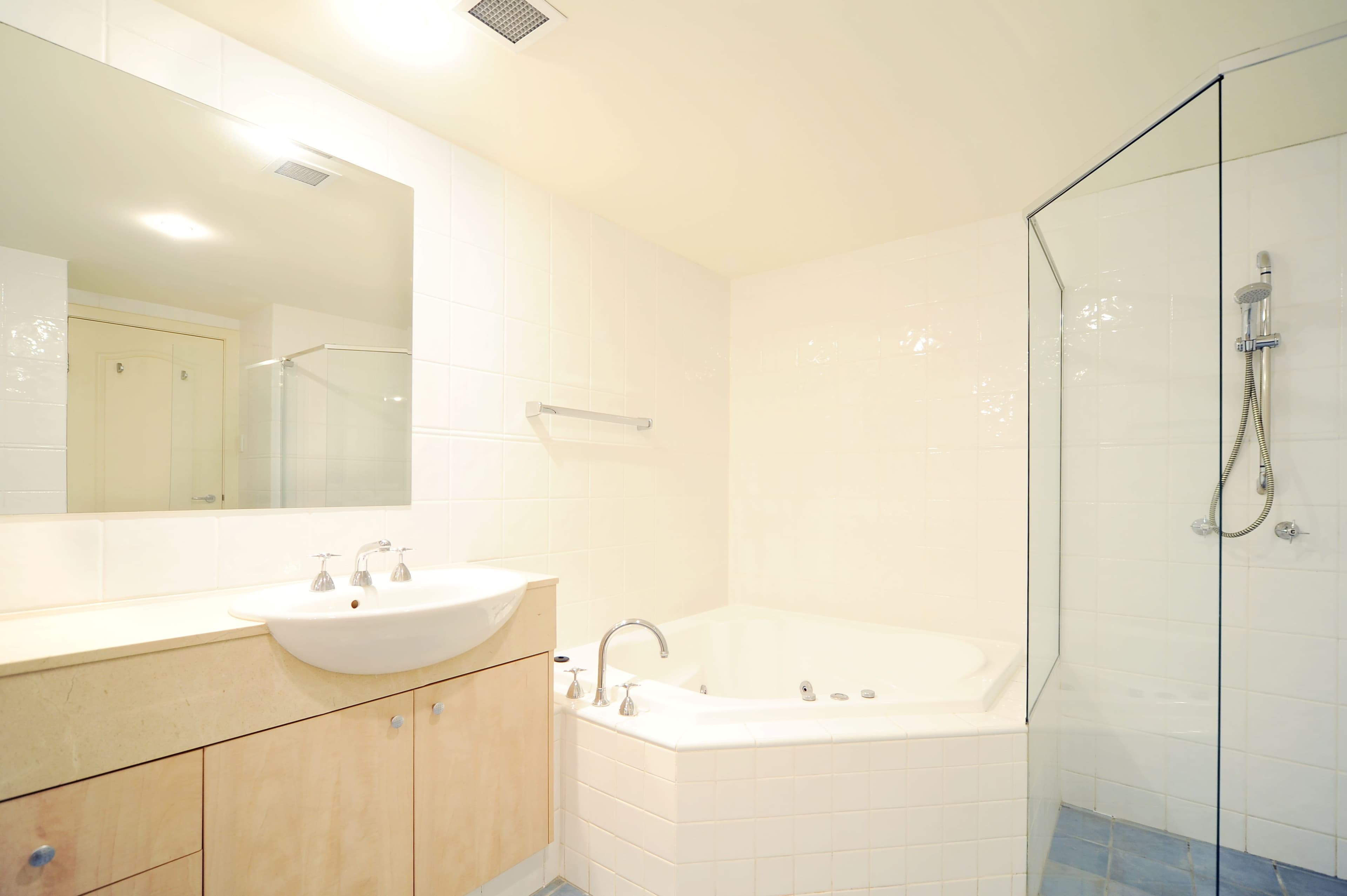 3264 Palladian Drive, Hope Island QLD 4212, Hope Island - Thumbnail 6