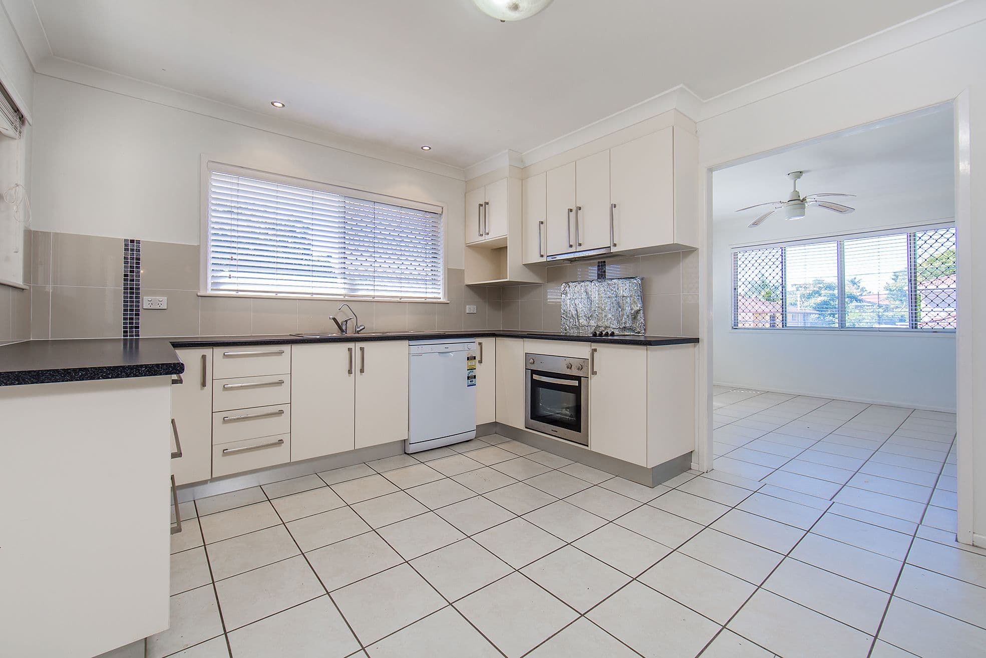 28 Safari Street, Chermside West QLD 4032, Chermside West - Thumbnail 2