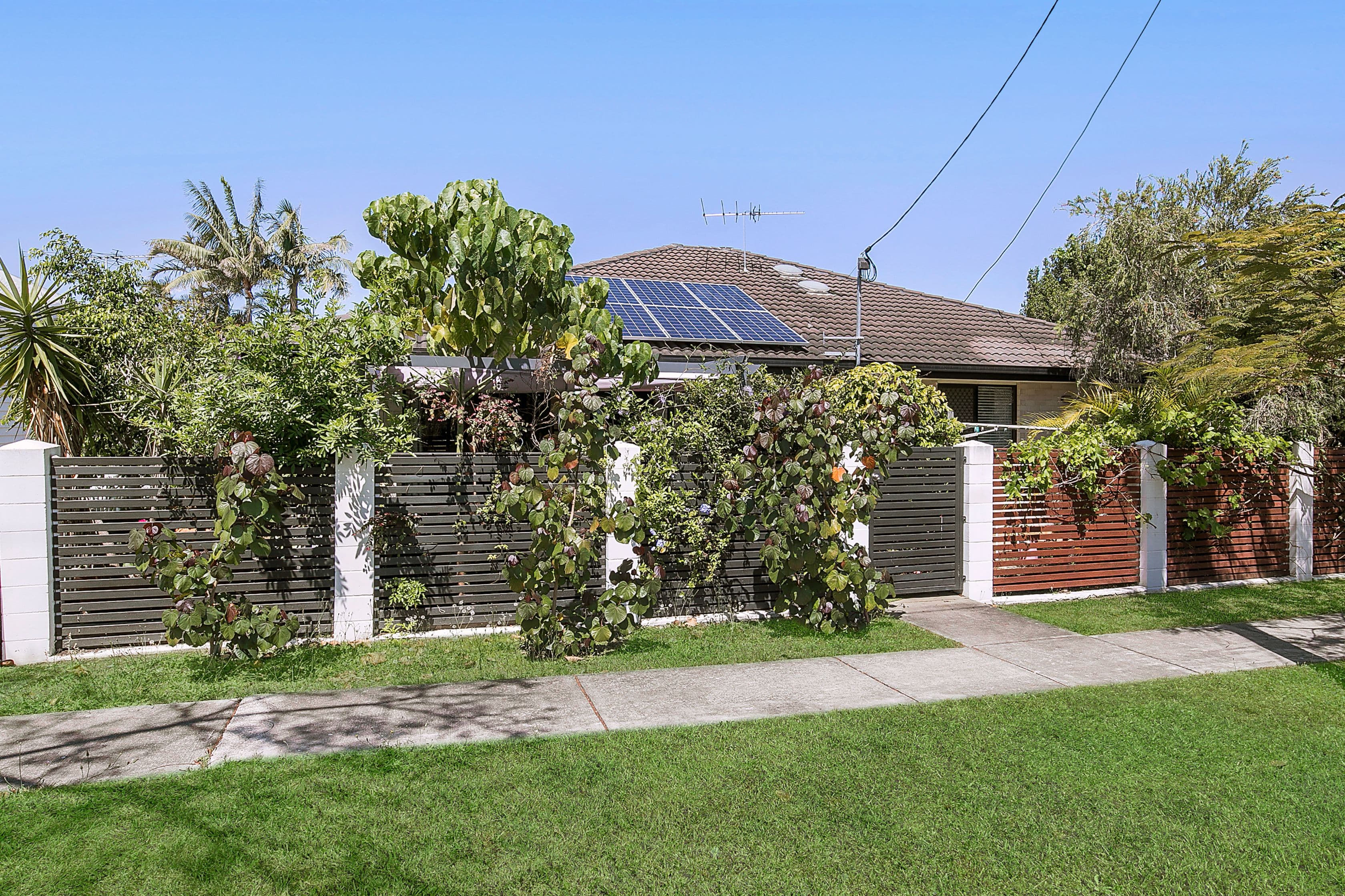 10 Woodcock Street, Scarborough QLD 4020, Scarborough - Thumbnail 2