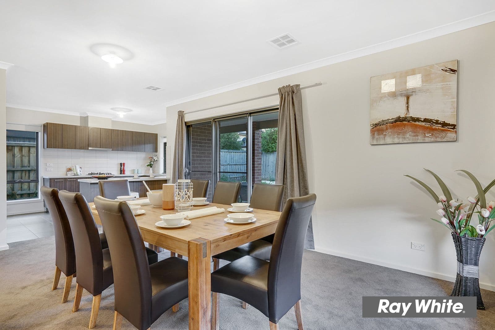 35 Heatherbell Avenue, Point Cook VIC 3030, Point Cook - Thumbnail 8