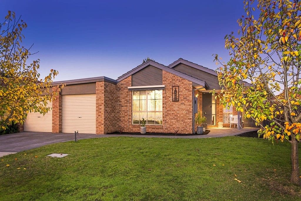 3 De Castella Close, Mill Park VIC 3082, Mill Park - Image 1