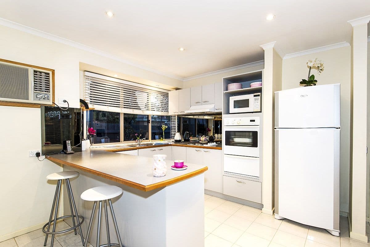 3 De Castella Close, Mill Park VIC 3082, Mill Park - Thumbnail 2