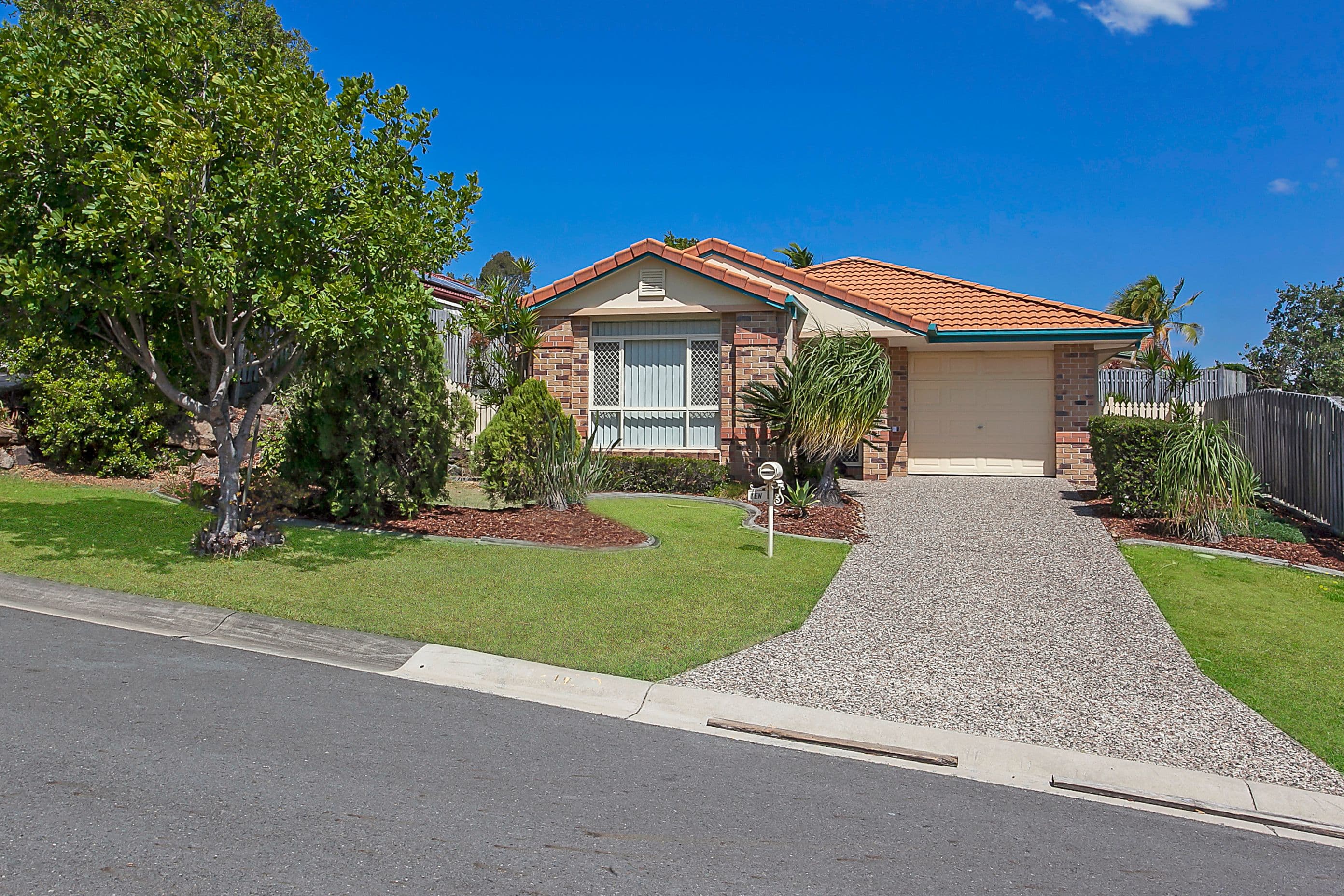 10 Madeline Street, Mudgeeraba QLD 4213, Mudgeeraba - Image 1
