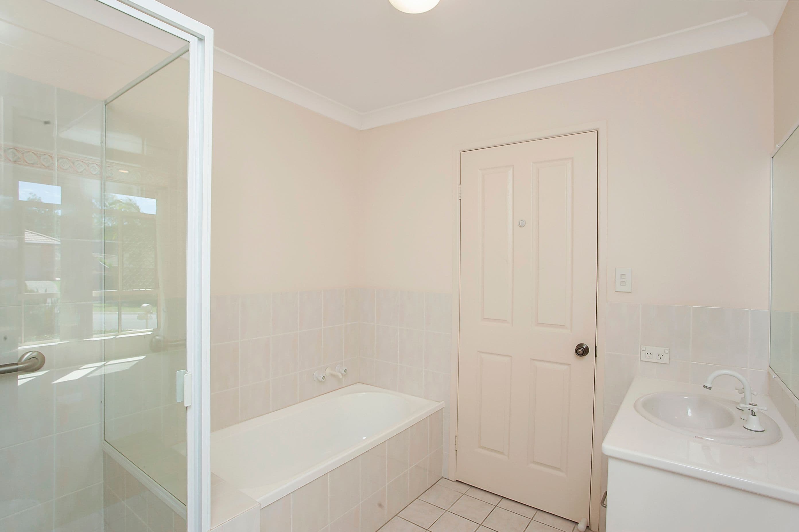 10 Madeline Street, Mudgeeraba QLD 4213, Mudgeeraba - Thumbnail 7