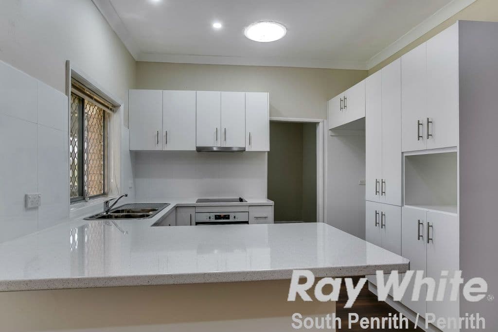24 Batt Street, South Penrith - Thumbnail 3