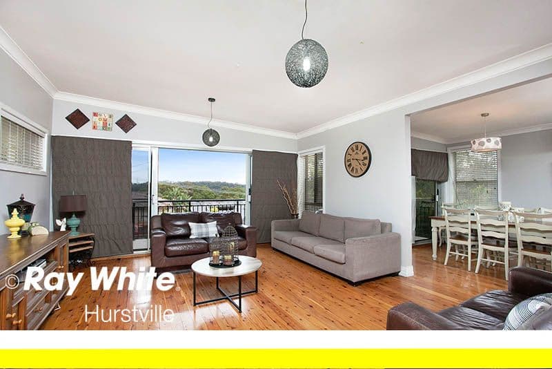 13 Cedar Street, Lugarno - Thumbnail 3