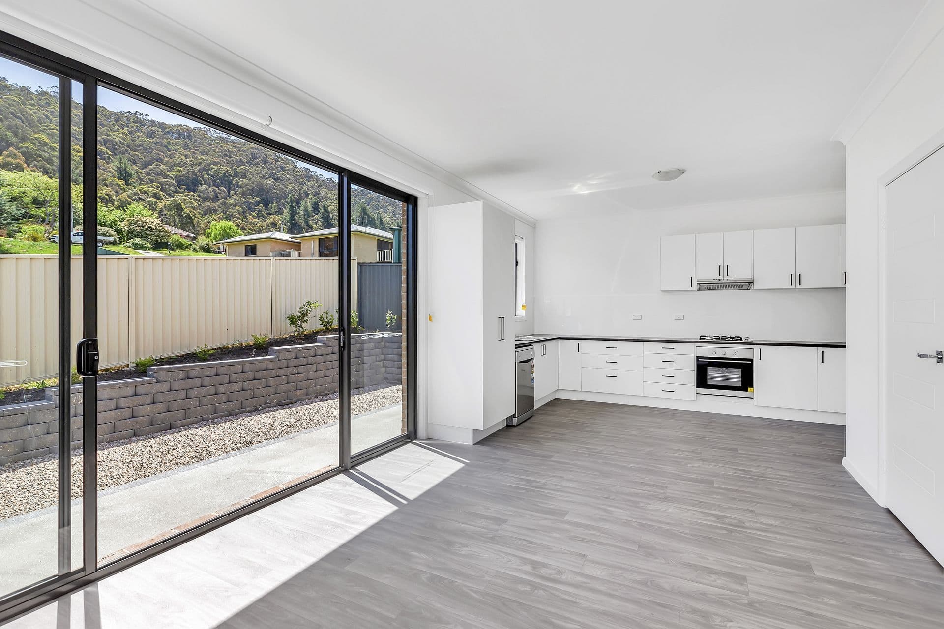 10 Wilton, Lithgow NSW 2790, Lithgow - Thumbnail 2