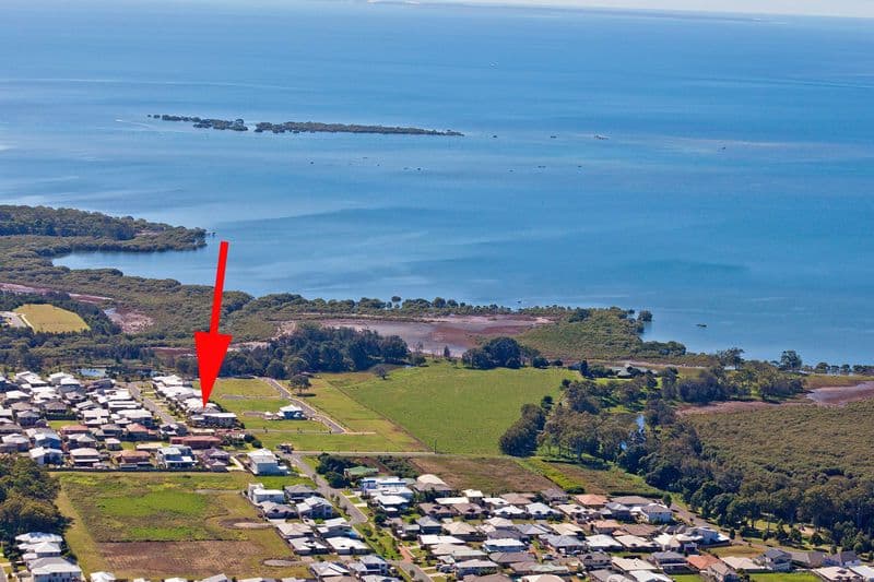 18 Seaspray Street, THORNLANDS QLD 4164, Thornlands - Thumbnail 2