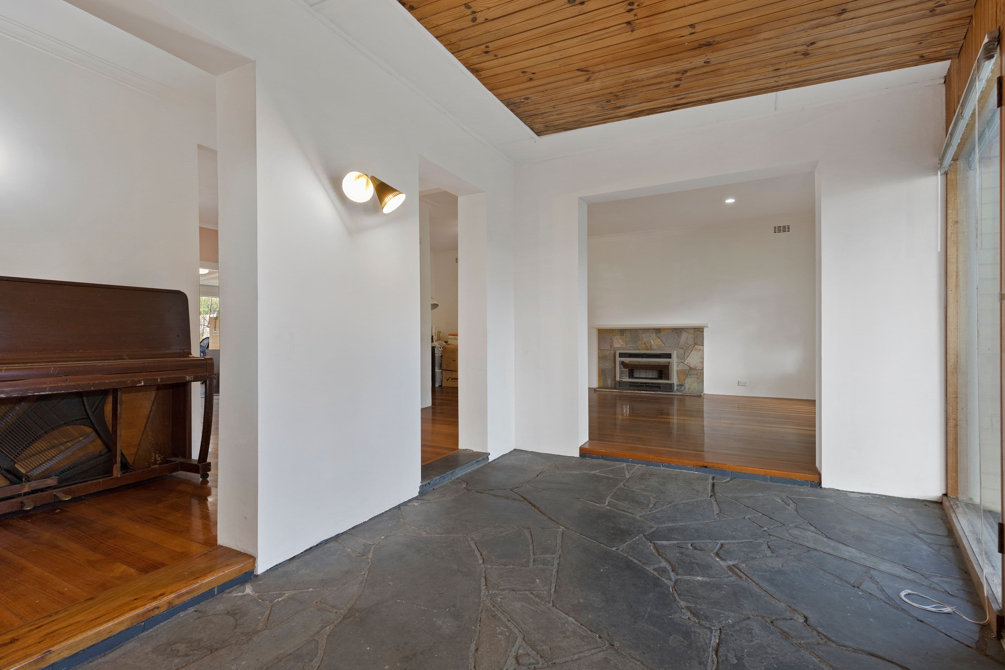 26 Mena Avenue, Cheltenham VIC 3192, Cheltenham - Thumbnail 6