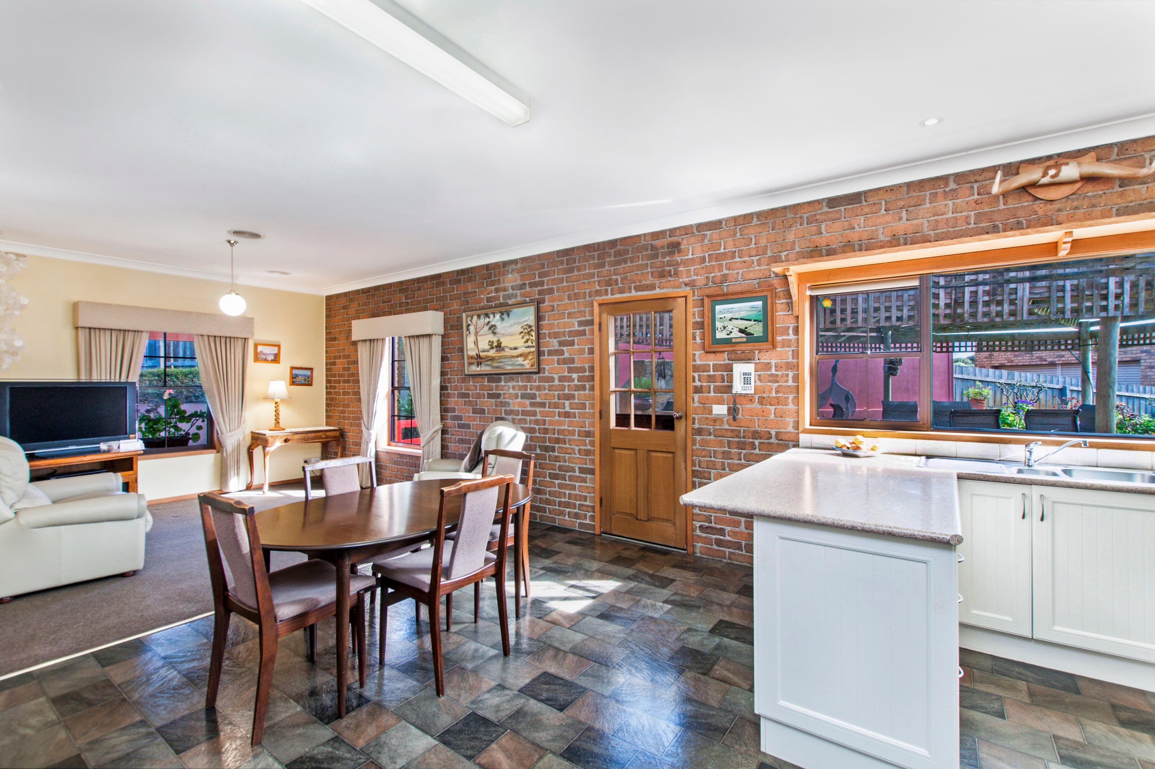 8 Truro Court, Warrnambool VIC 3280, Warrnambool - Thumbnail 4