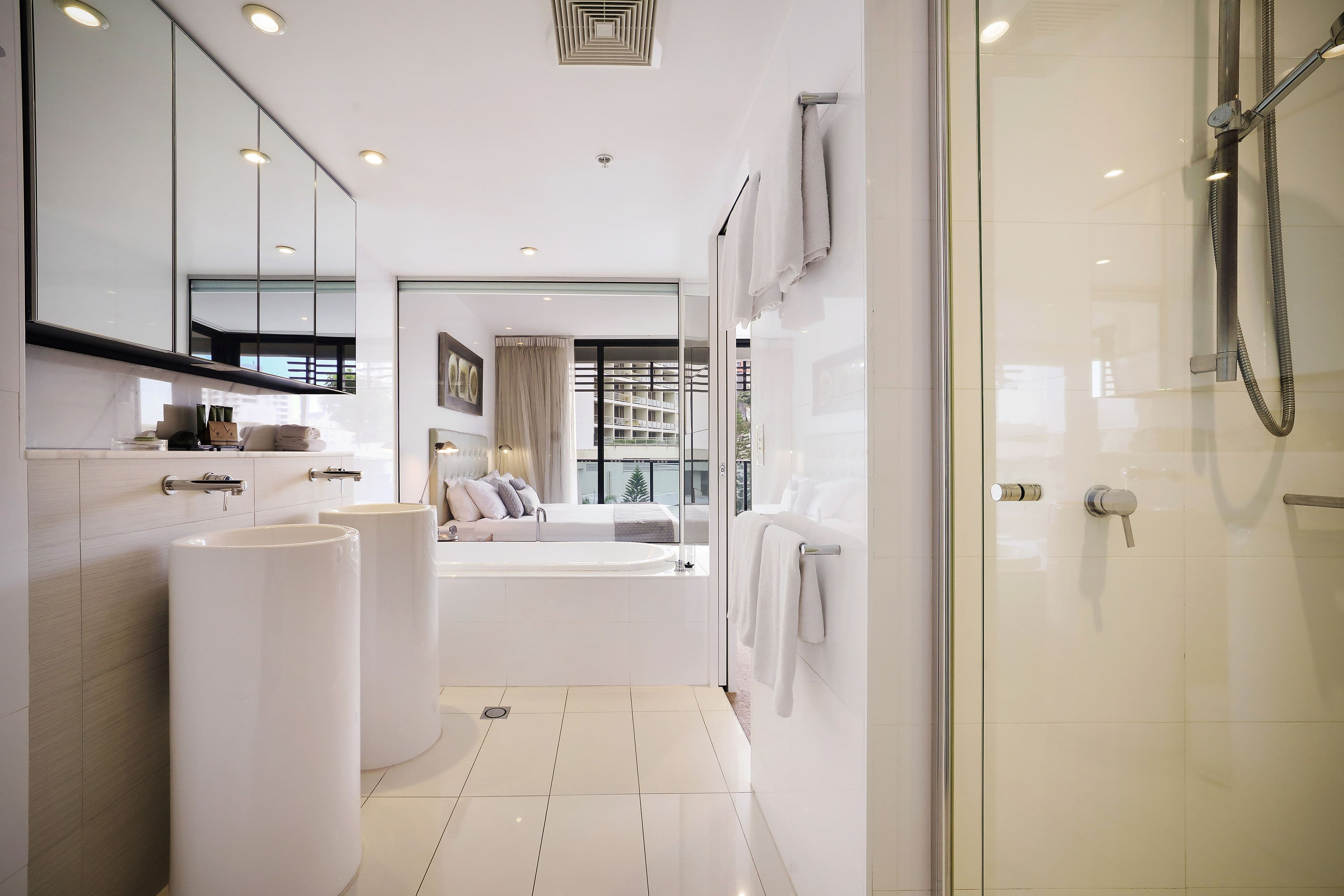 21 Elizabeth Avenue 'The Oracle', Broadbeach QLD 4218, Broadbeach - Thumbnail 8