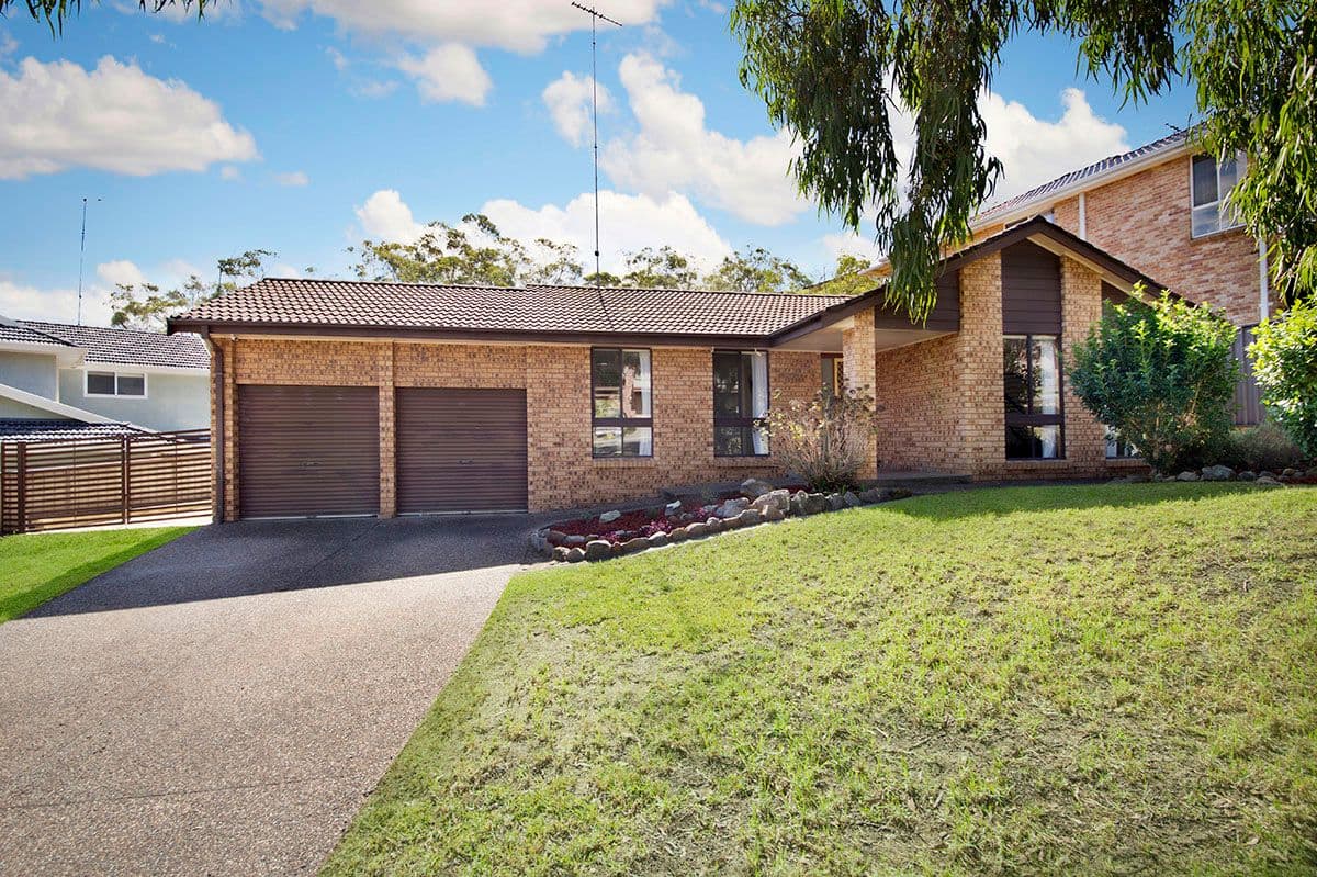 115 Hall Drive, Menai - Image 1
