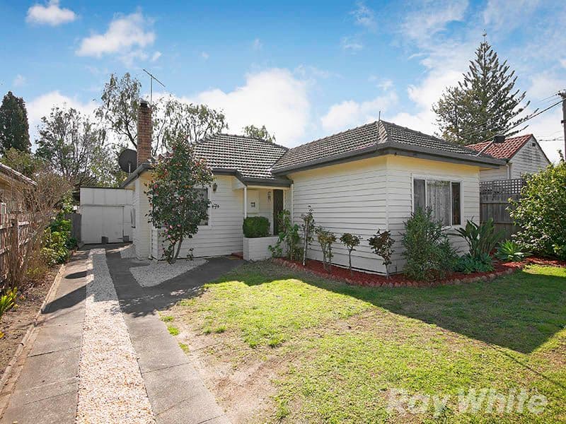7 Luxmoore Street, Cheltenham VIC 3192, Cheltenham - Thumbnail 2