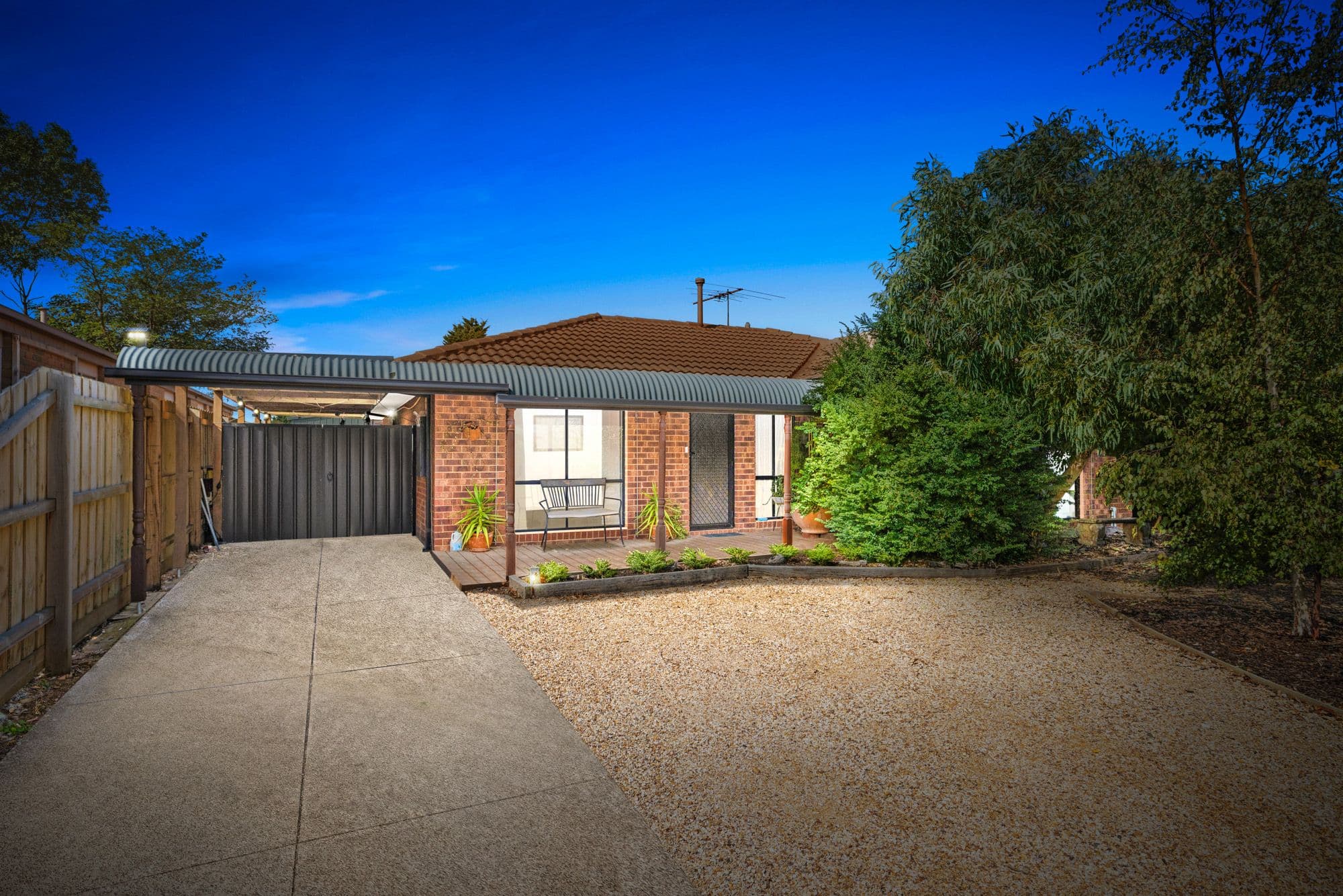 2 Savage Court, Werribee VIC 3030, Werribee - Thumbnail 2