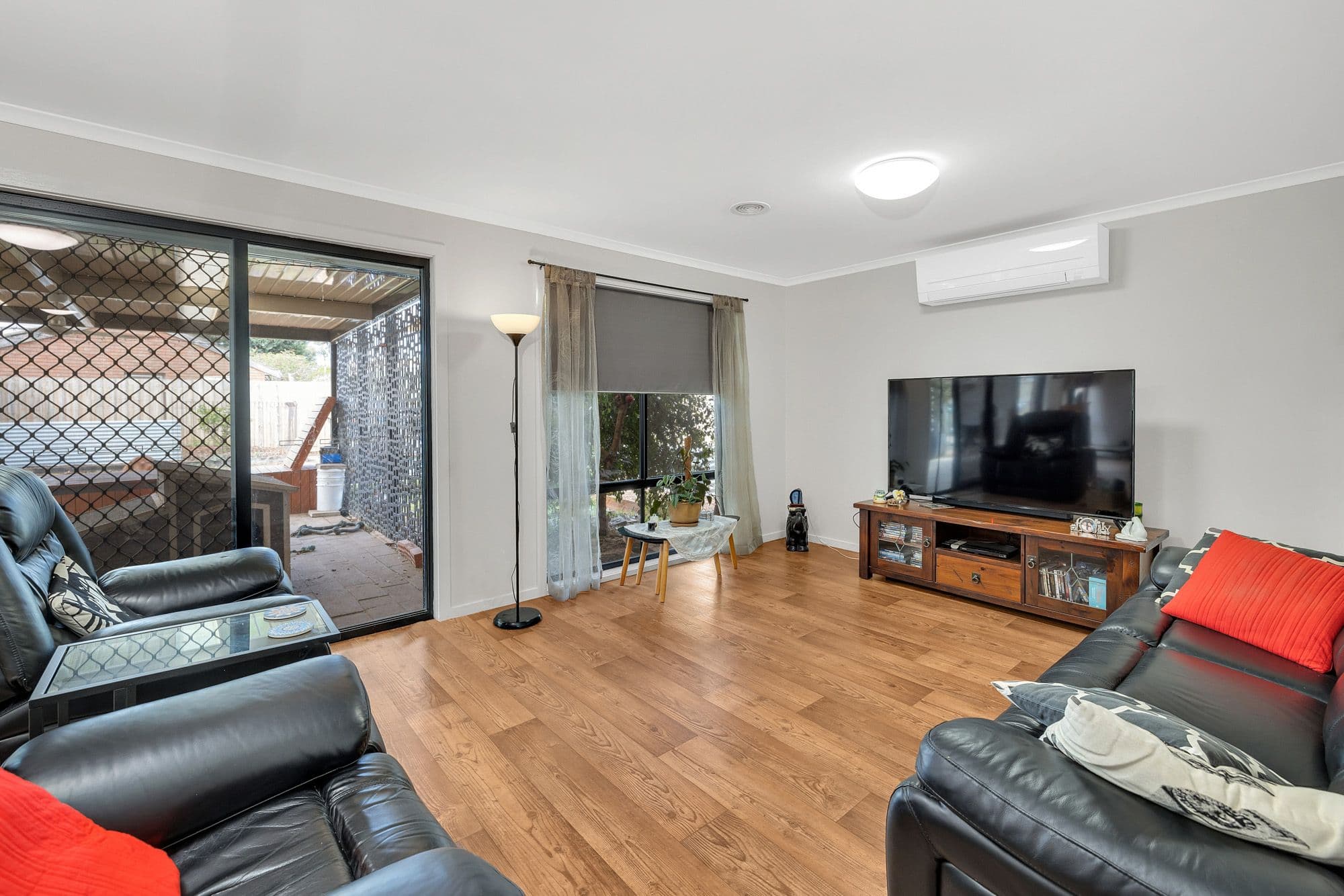2 Savage Court, Werribee VIC 3030, Werribee - Thumbnail 6