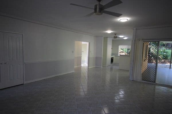 242 Robert Road, BENTLEY PARK QLD 4869, Bentley Park - Thumbnail 5
