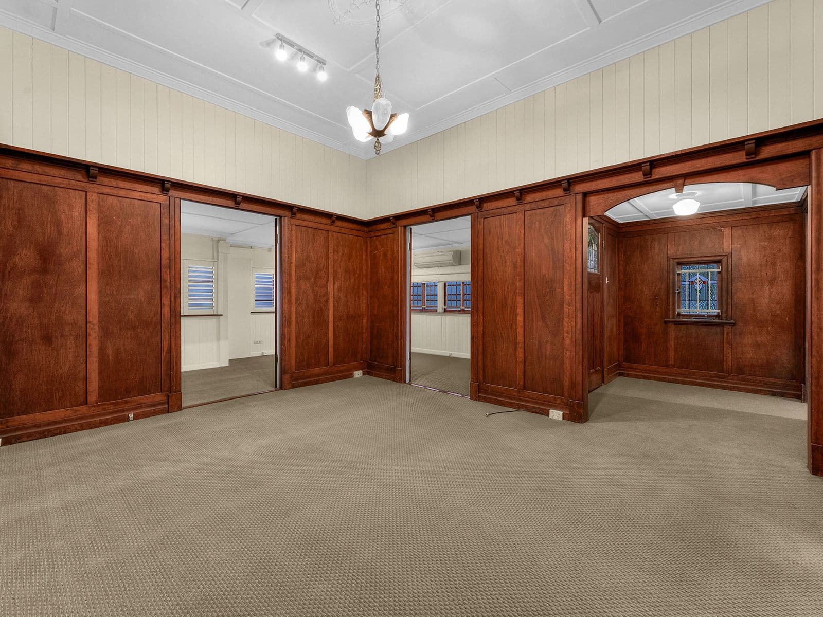 87 Bennetts Road, Camp Hill QLD 4152, Camp Hill - Thumbnail 2