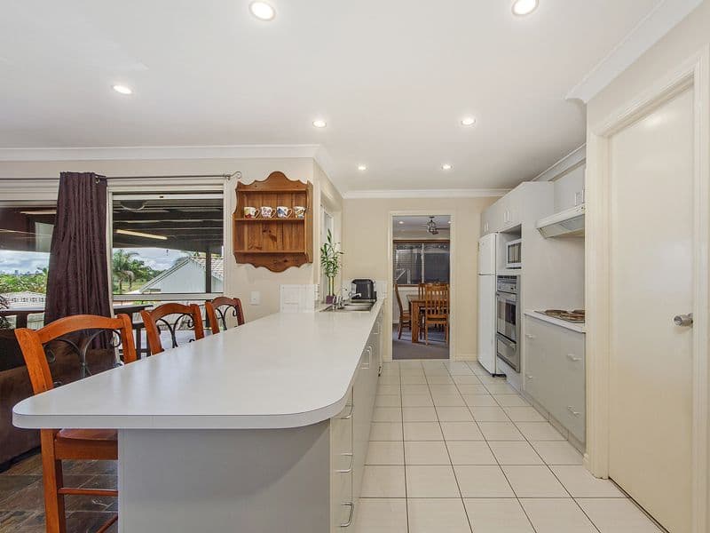 64 Highfield Drive, Merrimac QLD 4226, Merrimac - Thumbnail 4