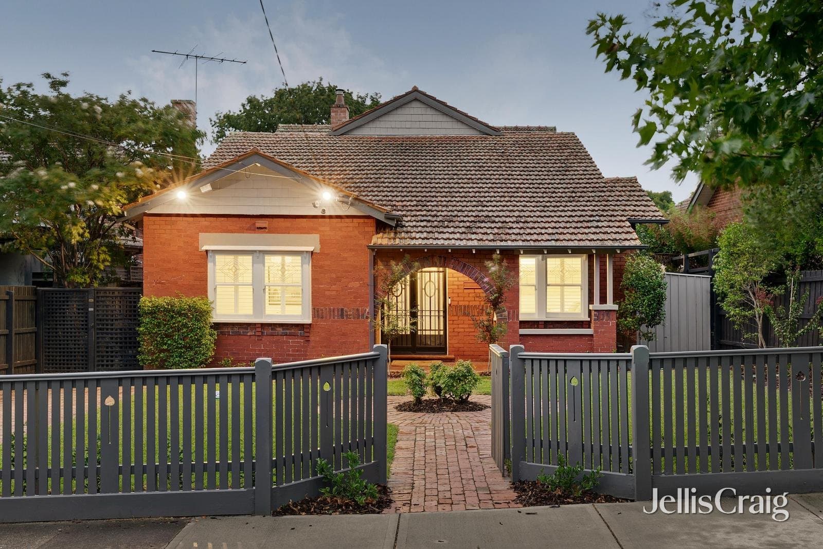 163 Manning Road, Malvern East, Malvern East - Thumbnail 2