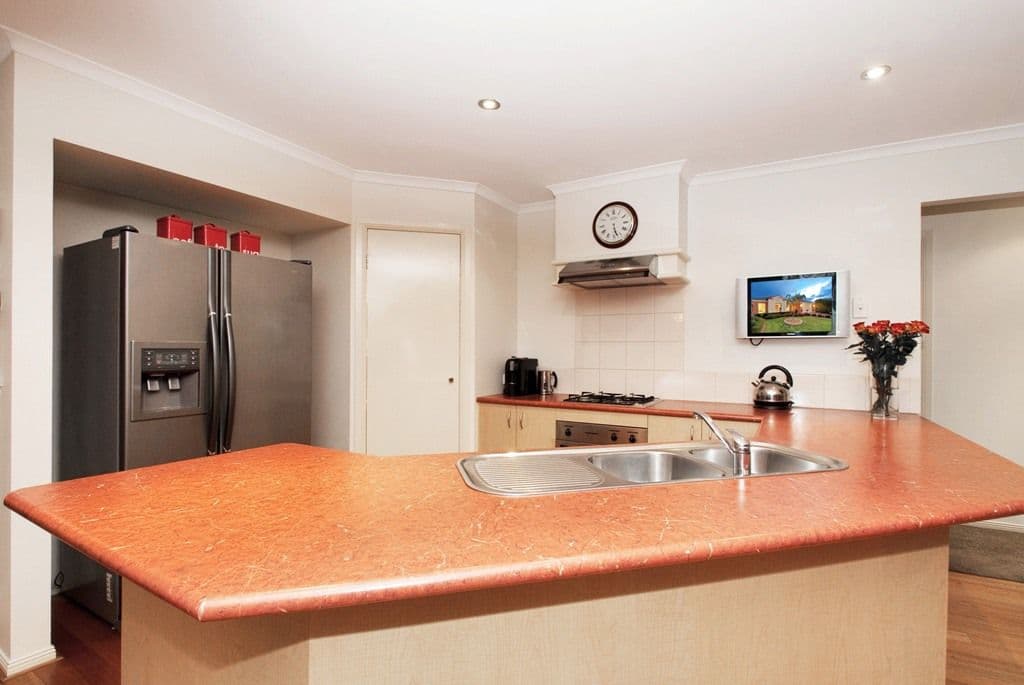 12 PAULA Way, CHIRNSIDE PARK VIC 3116, Chirnside Park - Thumbnail 4