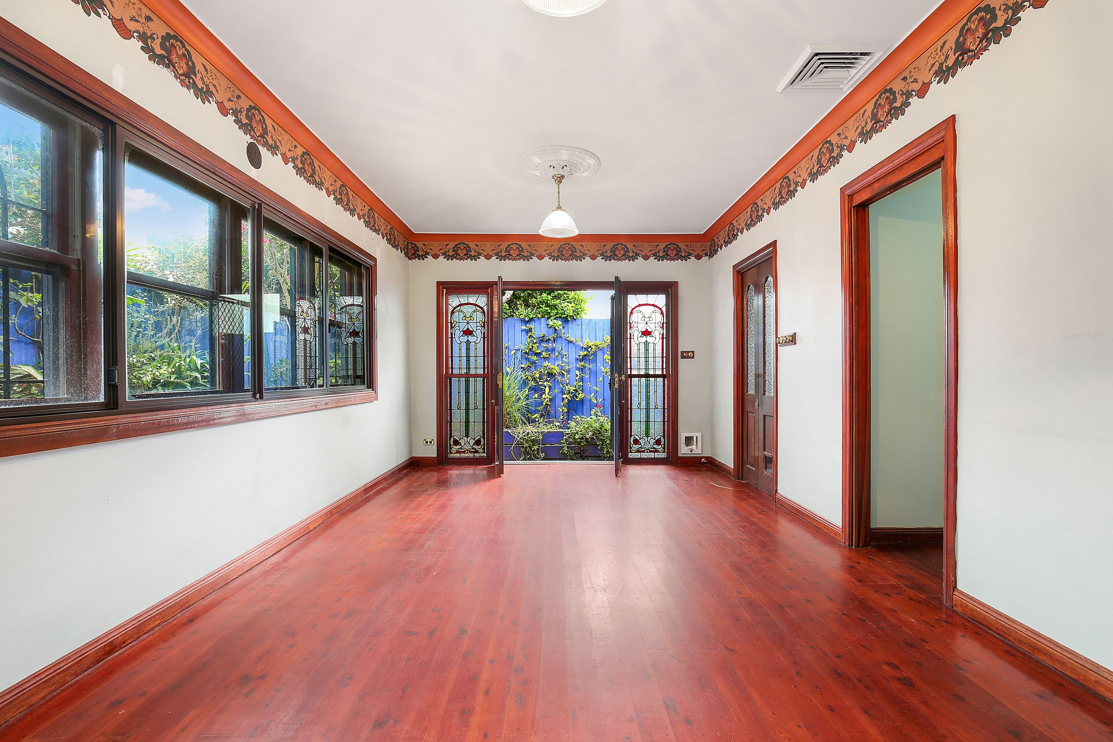 19 Margaret Street, Stanmore - Thumbnail 4