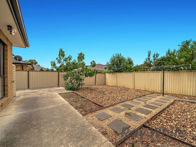 8 Greenstead Way, Cairnlea VIC 3023, Cairnlea - Thumbnail 7